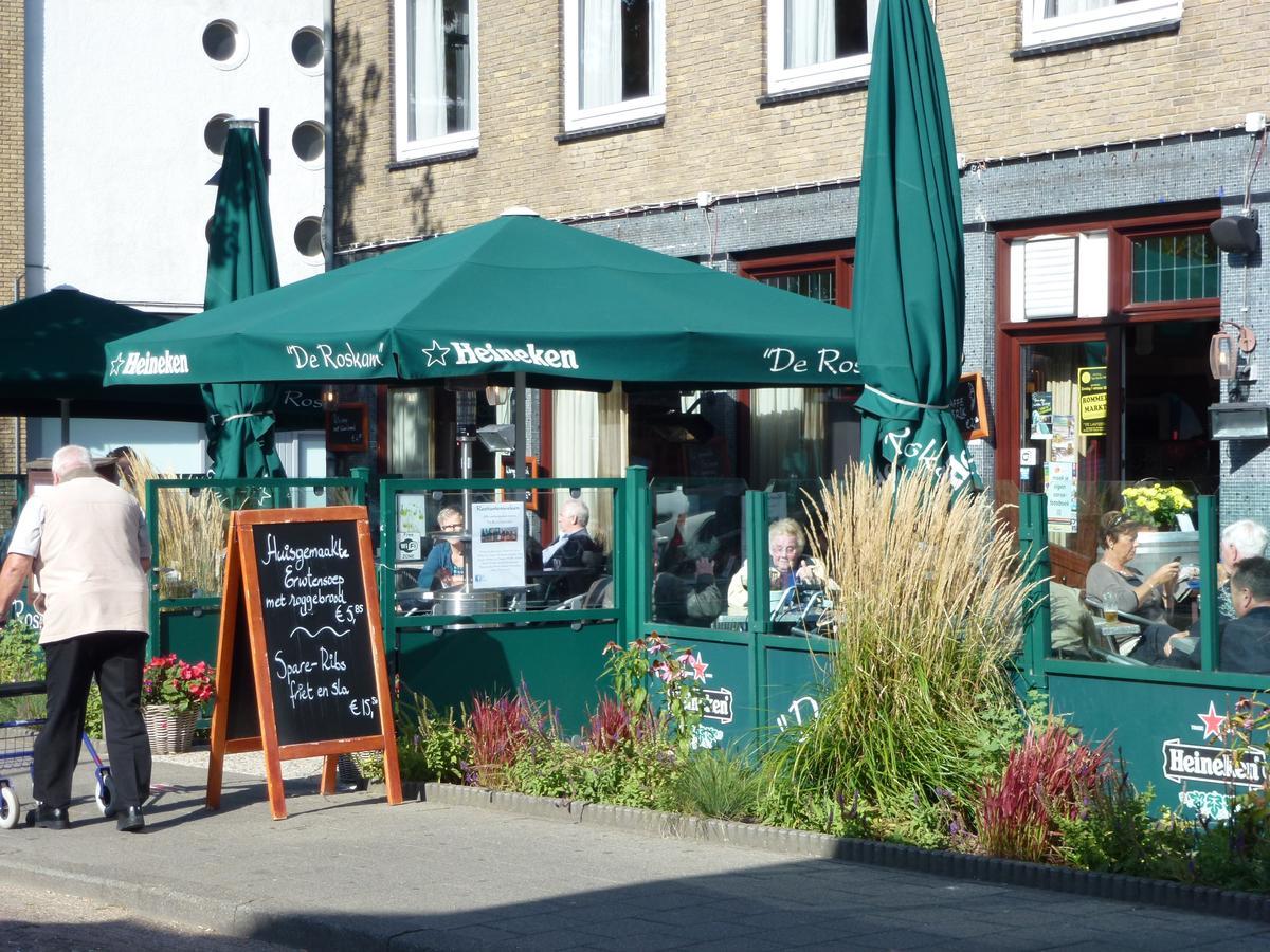 Hotel Eetcafe De Roskam Zundert Bagian luar foto
